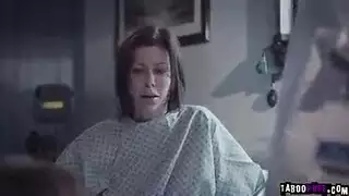 العاهرة الشبقية بوبي ديلان تطلب نيك طيز بعد المص
