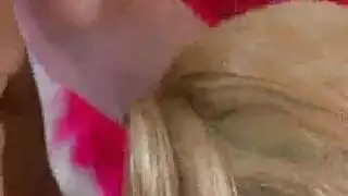 موهبة لا مثيل لها في مص القضيب من فتاة متعطشة