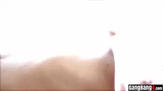 سكس سحاقي: الجارة تدفع بكيس ربة المنزل على طاولة المطبخ