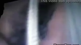 امرأة مكيدة في مشد حيواني تمارس الجنس الفموي مع رئيسها في فيلم تبادل سلطة إباحي