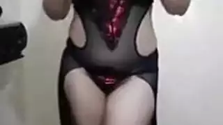 شيماء العاهرة الشرهة تطالب بجنس إباحي عنيف