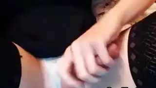 بورن استمناء الفوتا: حفر ومداعبة أداتها الضخمة