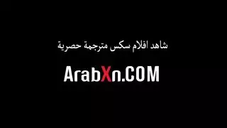 زوجة خائنة تُضاجع من قبل الطالب المشاغب لزوجها