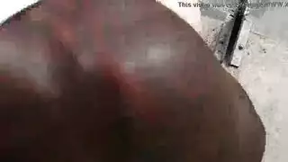 سكس زنجي ينيك المريضه حتا ترعش وترجف رجولها