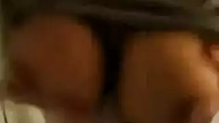 إباحية صباحية: شقراء هواة تمص بعمق وتبتلع الحمولة