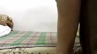 جنس مصري حار: أفخاذ عارية تتوسل لحركة خشنة