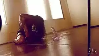 مبتلة باستمرار: نجمات الإباحية هذه لا تتوقف عن تصوير المشاهد