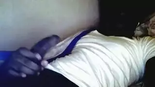 استمناء مكثف مع قضيب أسود كبير