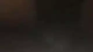 جنس صريح في الخارج: كلبات سمراوات تلعق وتدخل كس مبلل