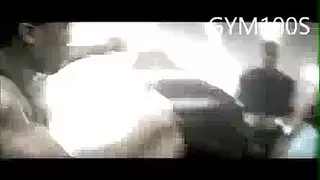 مشهد جنس جماعي للممثلة الشهيرة كارينا كابور