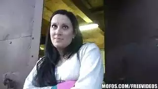 صغيرة تريني كسها