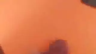 يجلخ خسها سغير