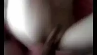 مش قادر تتناك لأن كسها ضيق جدا