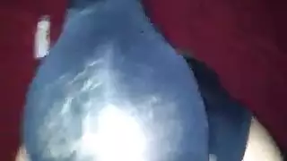 جميلة تركية ناضجة تعطي مصة رطبة لقضيب صلب