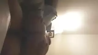 ملكة الصحراء تمتلئ بقضيب أخيها الصلب