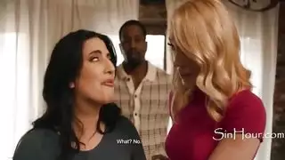 بي بي سي يمارس الجنس بقوة: إيزيا ماكسويل، سارة عربي، وليلي لابو في أوgy إباحي