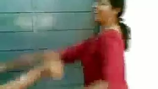 نيك من طرفين من شقيتي في نزل رخيص