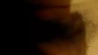 سمراء ساخنة تُضرب بقوة في وضعية الكلب والتقليدي