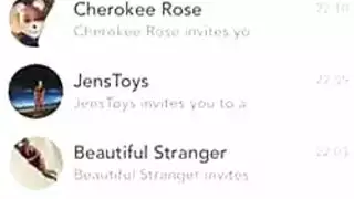 مراهقة لاتينا صغيرة تتعرض فرجها الضيق للجماع بقضيب أسود ضخم