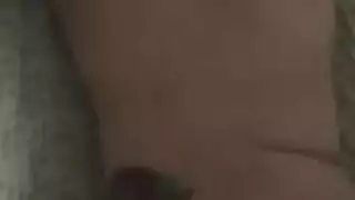 فتاة آسيوية نحيفة الصدر تتعرض لتلقيح مهبلي مكثف