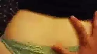 مثليات ساخنات يستكشفن الجنس الشرجي ويصرخن من النشوة
