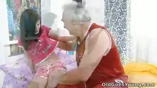 سكس شرجي قوي بزب ضخم وشاب