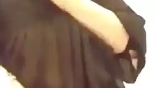 فيديو إباحي: العربية الحارقة ذات الثدي الكبير تمارس الجنس