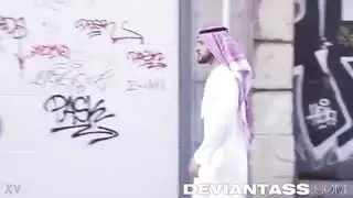 الزوجة الشقية تحب الشرج والقذف داخلها