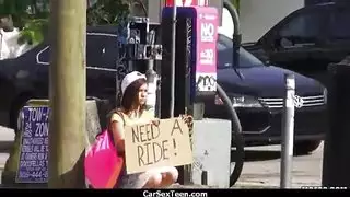 قضيب هائل يضرب كس مراهقة صغيرة في جلسة جماع صريحة