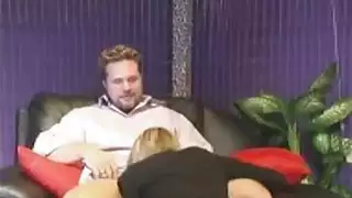 عاهرات ناضجات تأخذ زبًا صلبًا ترجمة عربية