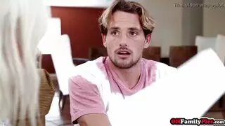 إخوة في حرارة صريحة