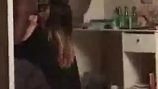 جنس عرقي مكثف: عاهرة بيضاء تُضرب بقضيب أسود ضخم