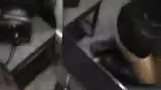 جلسة إباحية ثلاثية جامحة لبهلوانة