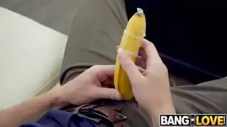 سكس امهات بزاز كبيرة تثير ابنها ليمارس معها الجنس المحرم