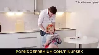 قذف داخل المهبل لكلتا الشقيقات بعد الجمعية الجنسية