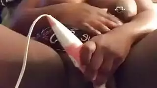 المحترم الأسود يملأ كل الثقوب في جلسة مثلثة صعبة