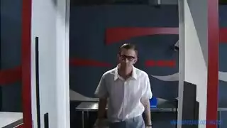 أشقاء آسيويون يمارسون الجنس: إيلاج مهبلي وشرجي مزدوج