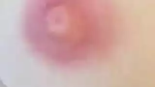 مشهد ثنائي الجنس: راكيل تحصل على لعق مزدوج لكسها