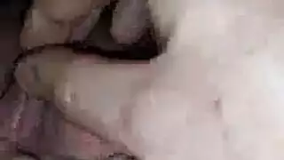 أم مستقبلية مثيرة تتعرض لعلاقة جنسية مزدوجة مع رجل أسود ضخم